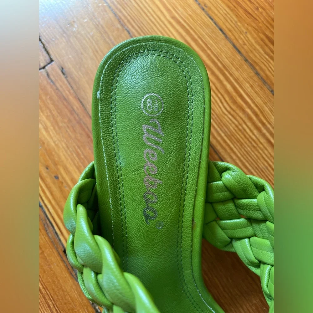 Weeboo Dorothy Spring Green Woven square toed sandals in 8.5 - Picture 2 of 4